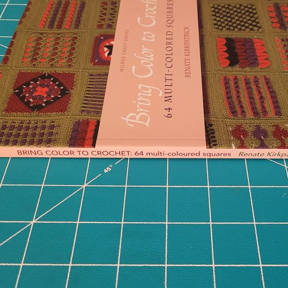 Book - Bring Color to Crochet Author: Renate Kirkpatrick - Picture 3 of 6